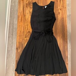 Black Old Navy Flowy Midi Dress